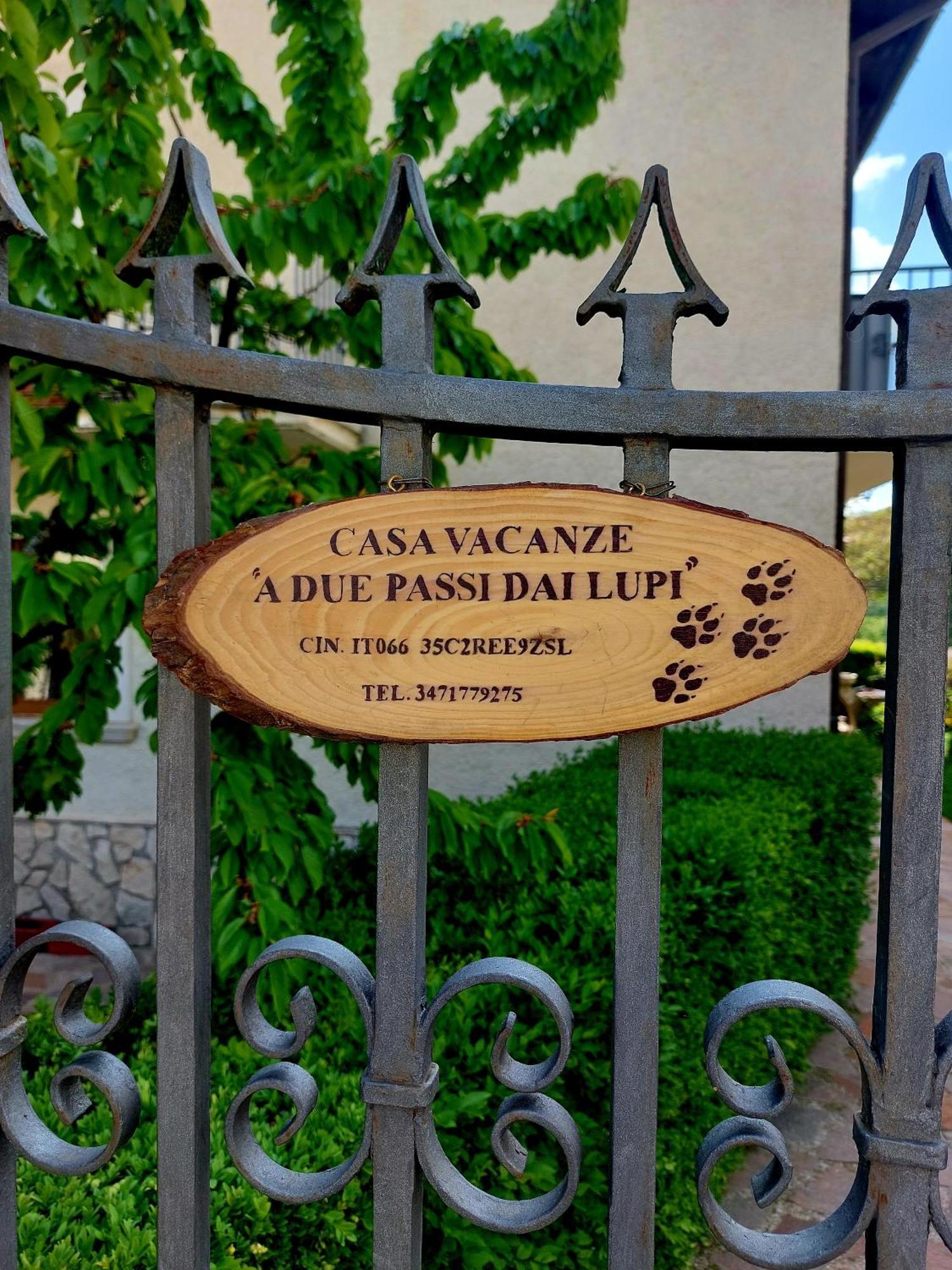 A Due Passi Dai Lupi Vila Civitella Alfedena Exterior foto